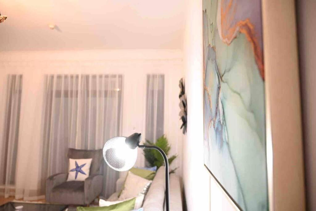 Brand New Furniture . Close To Dubai Mall. Exterior foto