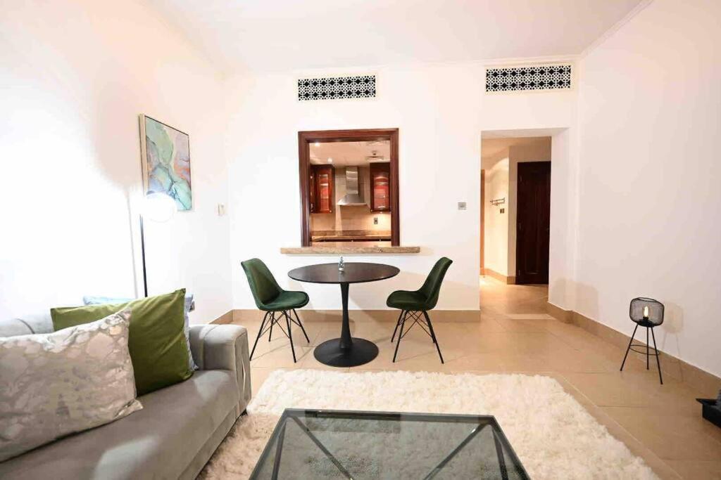 Brand New Furniture . Close To Dubai Mall. Exterior foto