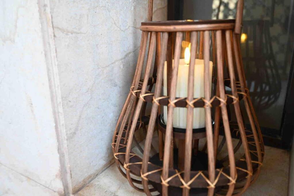 Brand New Furniture . Close To Dubai Mall. Exterior foto