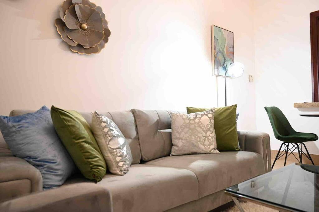Brand New Furniture . Close To Dubai Mall. Exterior foto